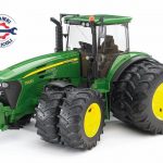 Modellino trattore John Deere 7930 in scala 1:16 con ruote gemellate